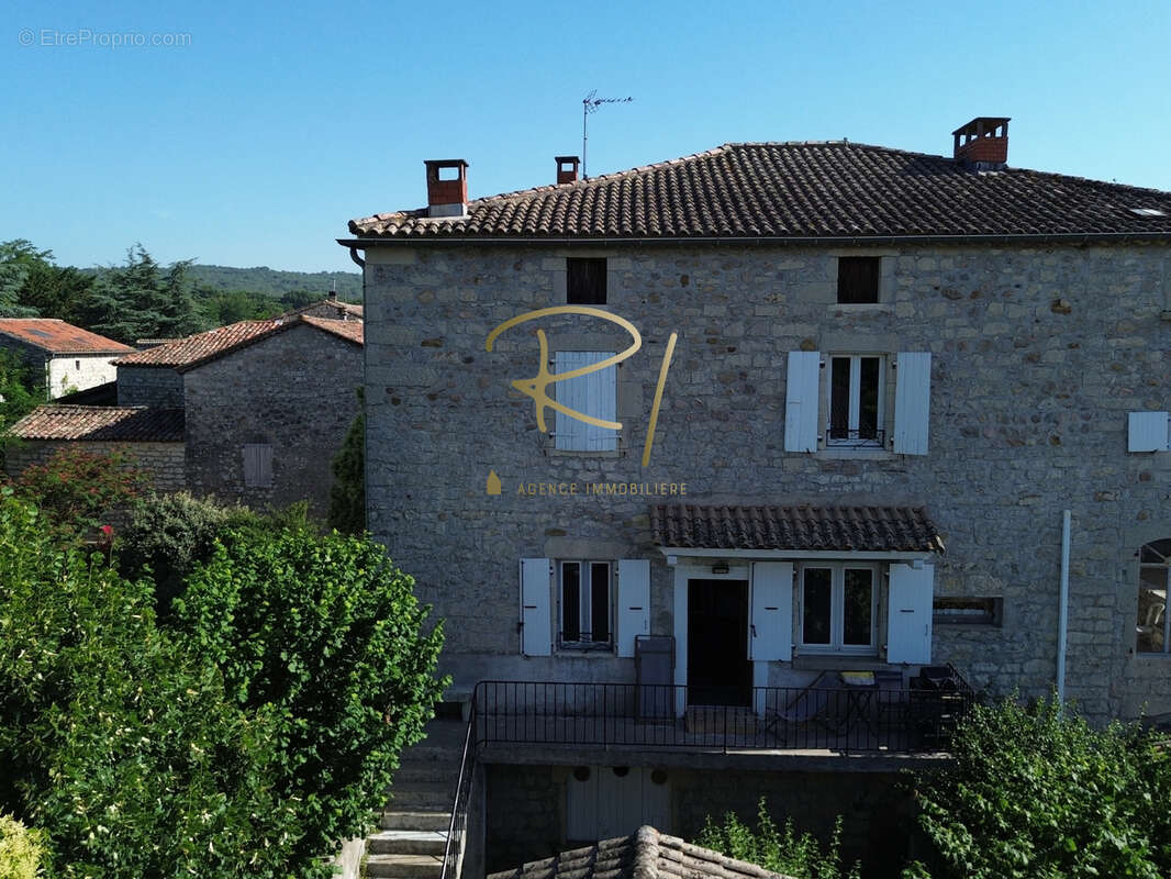 Maison à BERRIAS-ET-CASTELJAU