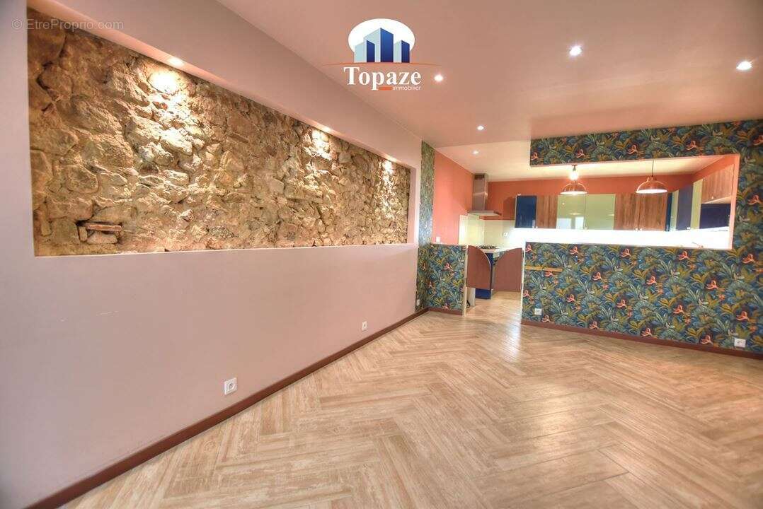 Appartement à FREJUS