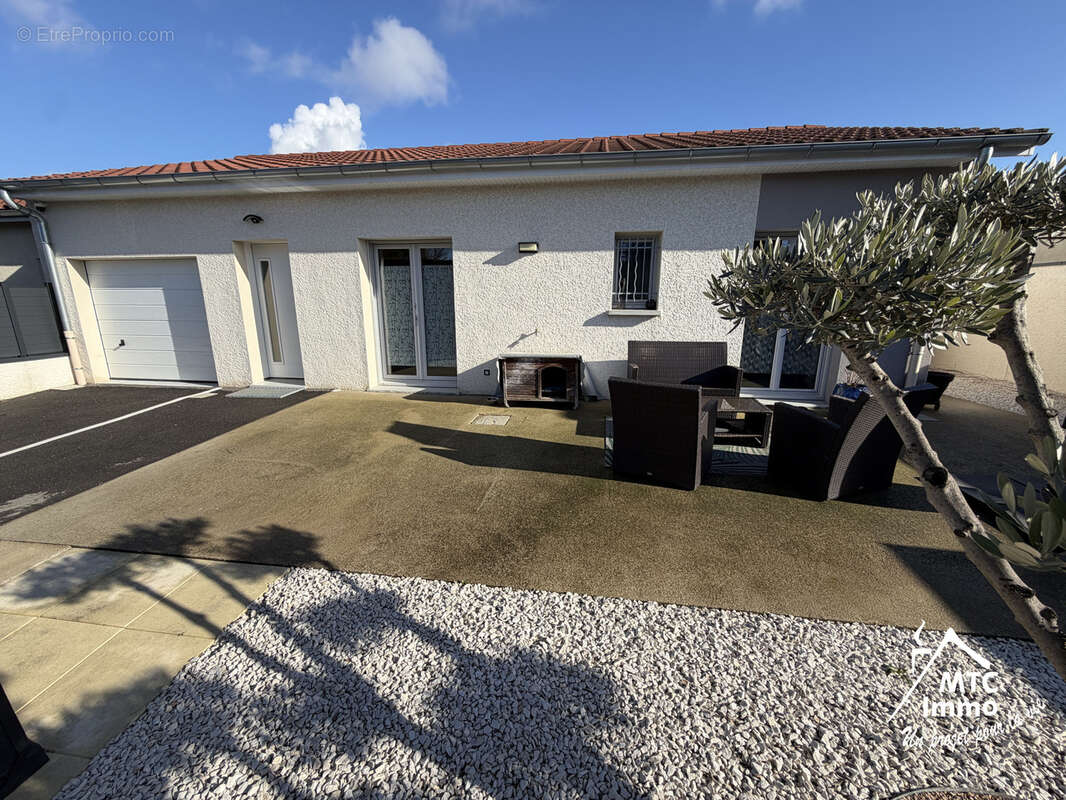 Maison à LOYETTES