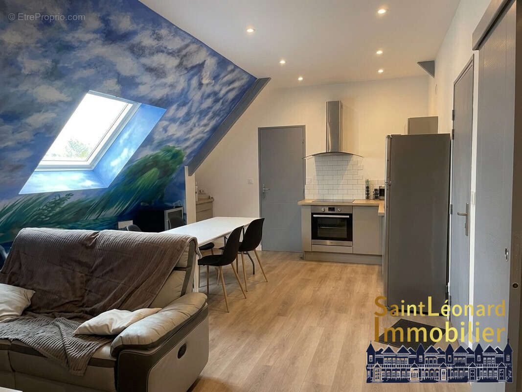 Appartement à FOUGERES