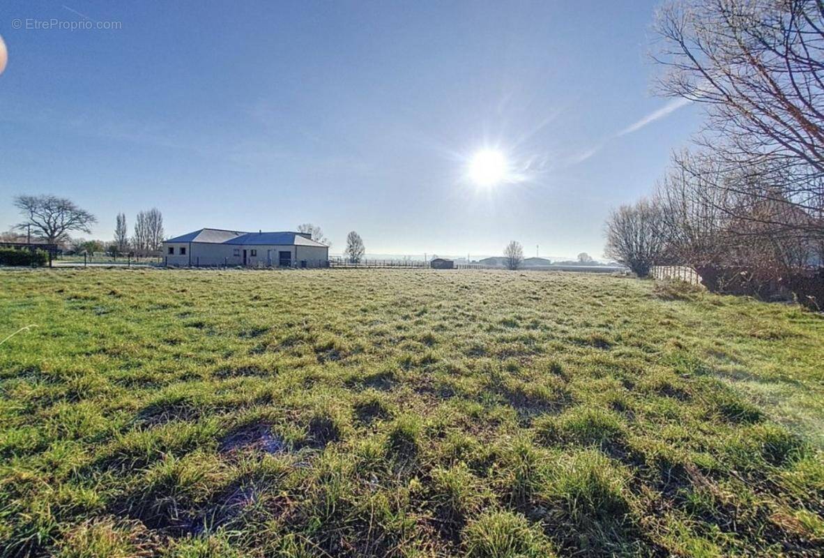 Terrain à CHERRUEIX