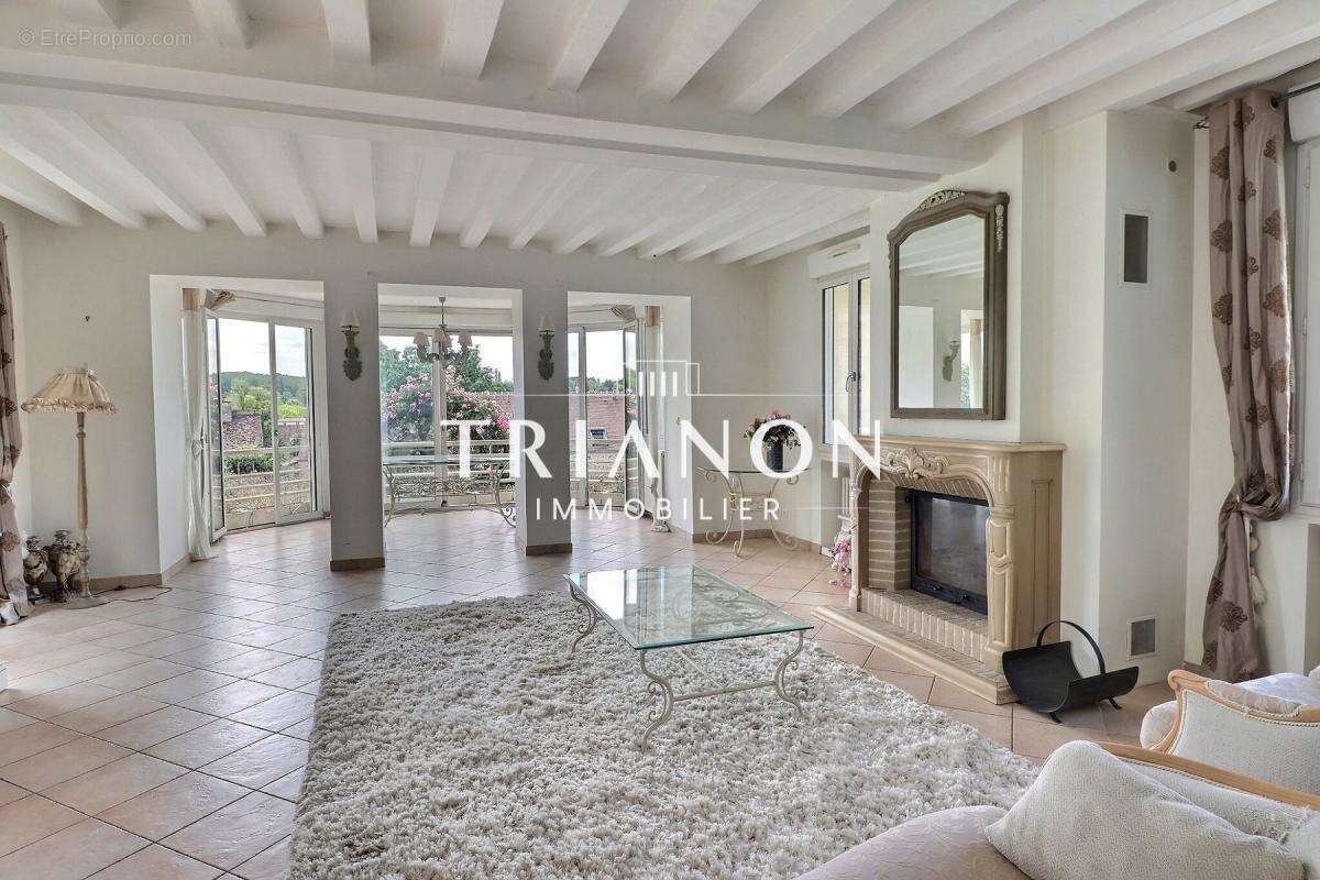 Maison bourgeoise de 245 m² avec  piscine, terrain 1.500 m² - photo 5