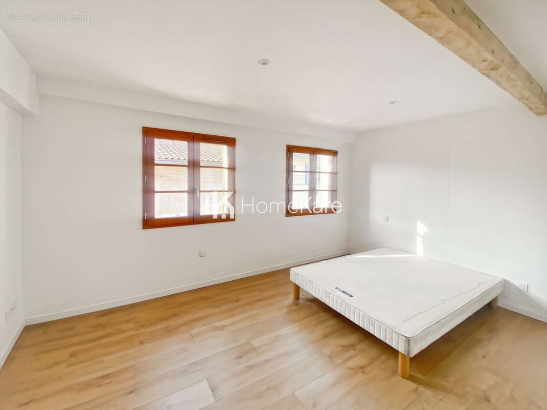 Maison 130 m² à Grenade  - photo 6