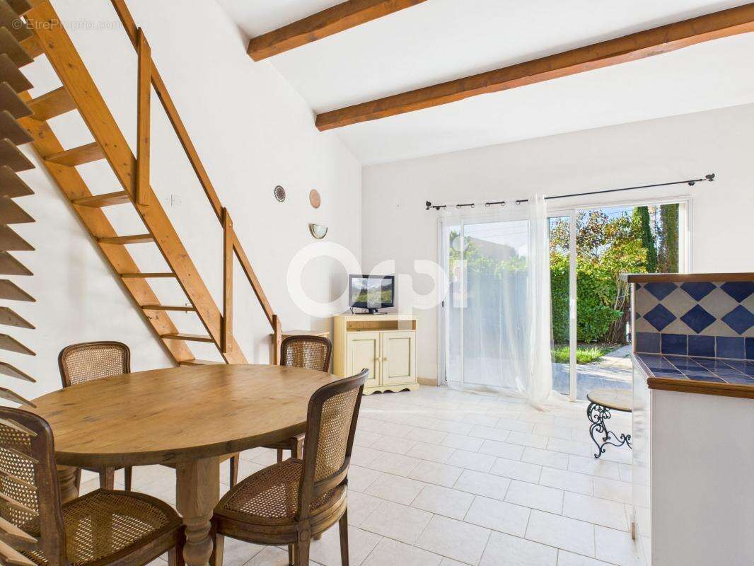 Maison à MONTAUROUX