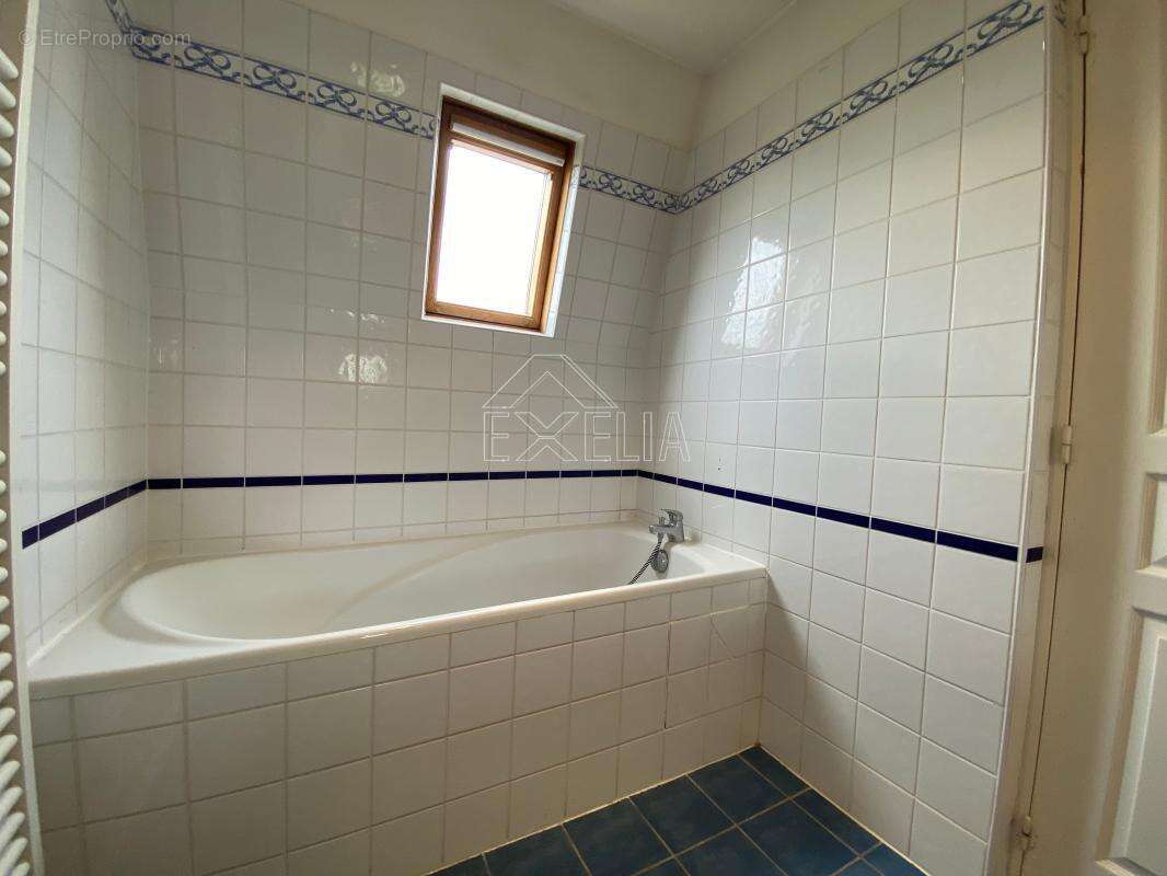 Appartement à ROSNY-SUR-SEINE