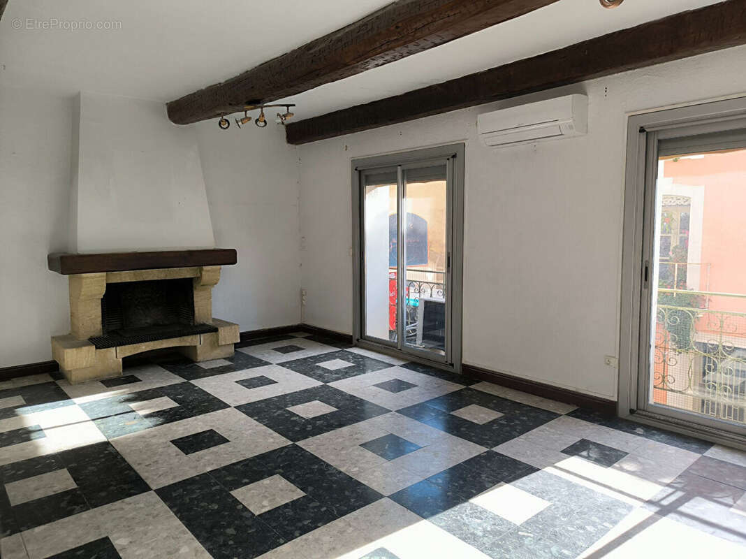 Appartement à SERVIAN