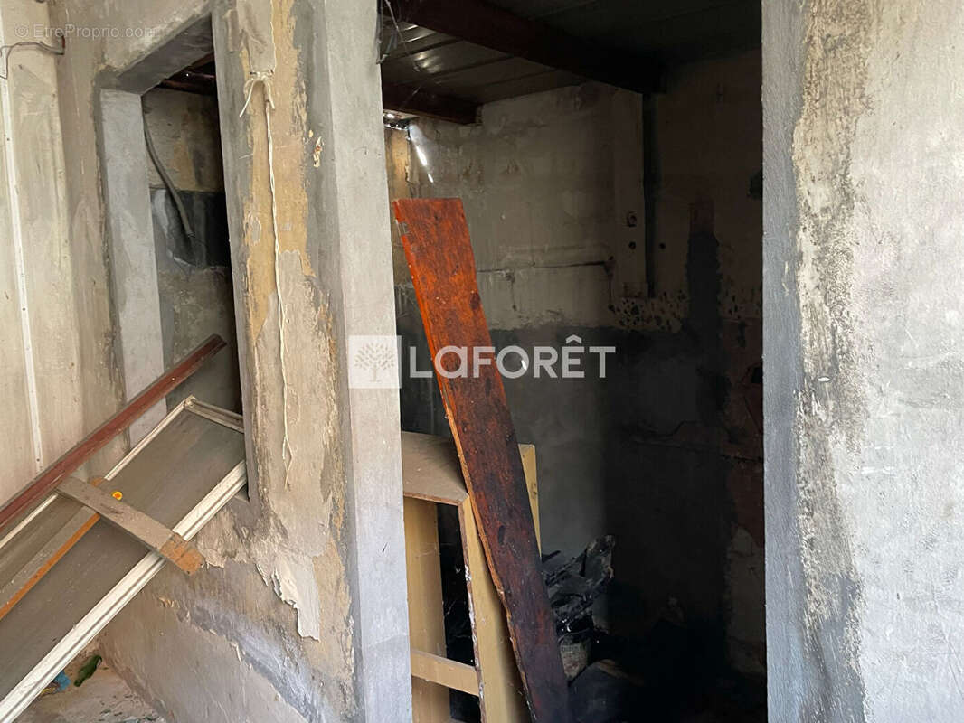 A vendre : Immeuble vétuste Fort-de-France - photo 4