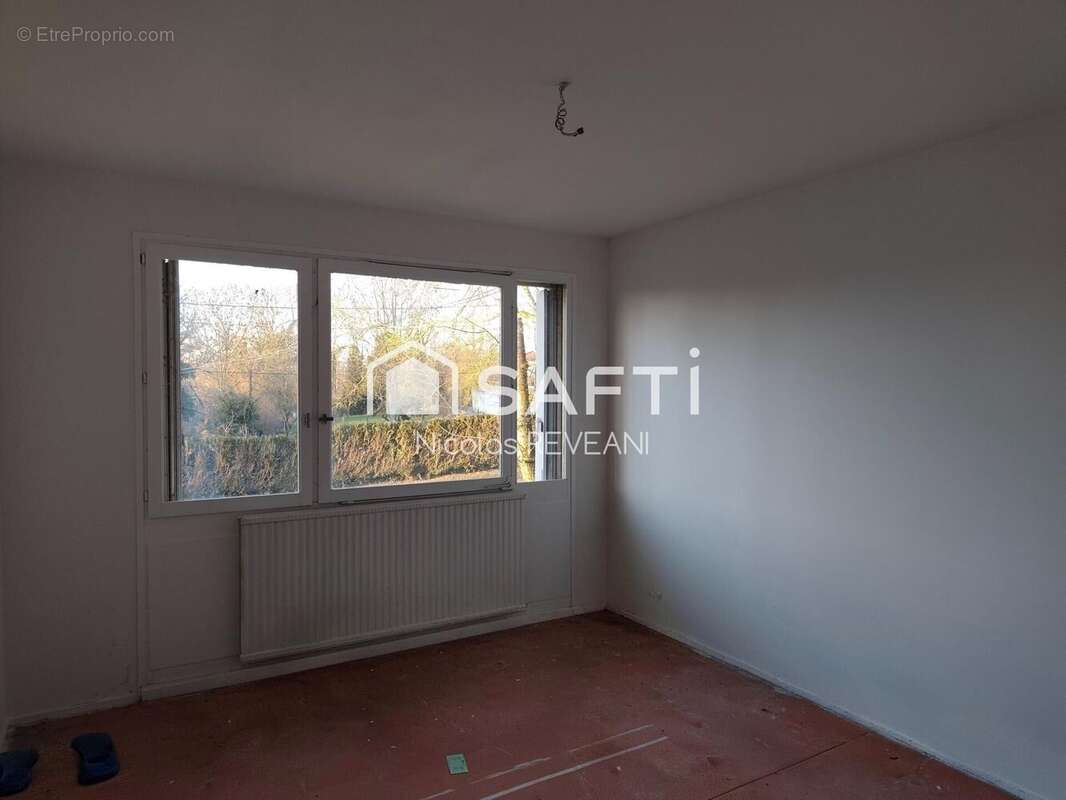 Maison 118 m² à Les Trois-Domaines  - photo 4