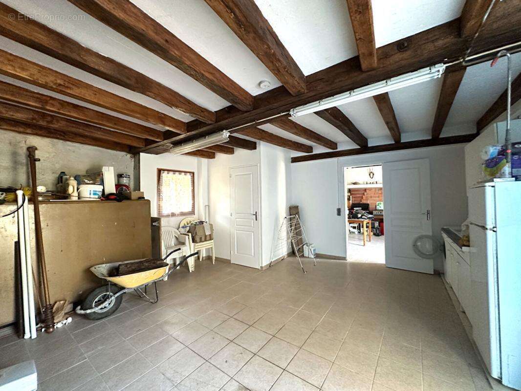 Charmante maison des années 50 situé à Veuil - photo 12