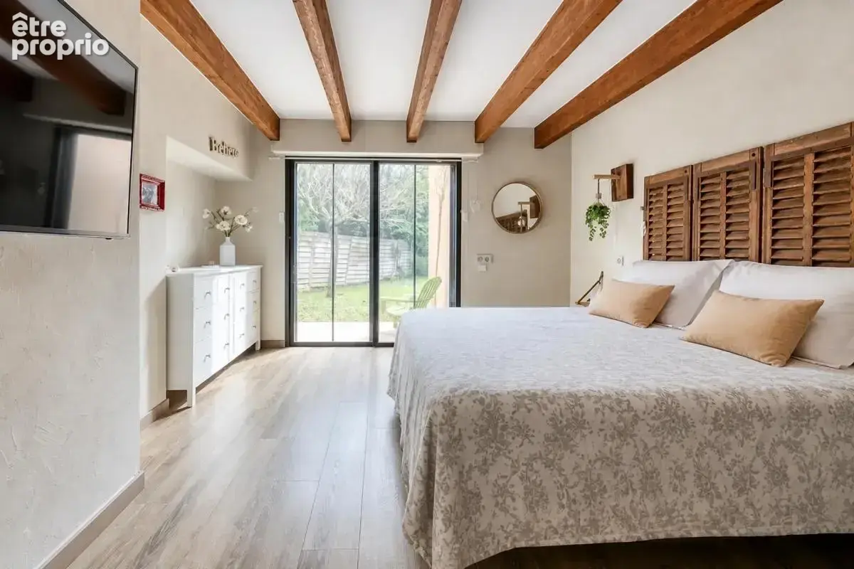 Grande maison avec piscine et jardin arboré à Aubagne - photo 11