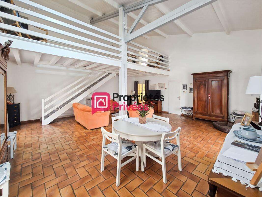 Maison familiale rénovée ? 225 m² ? Terrain divisible de 3 500 m² ? Roaillan - photo 6