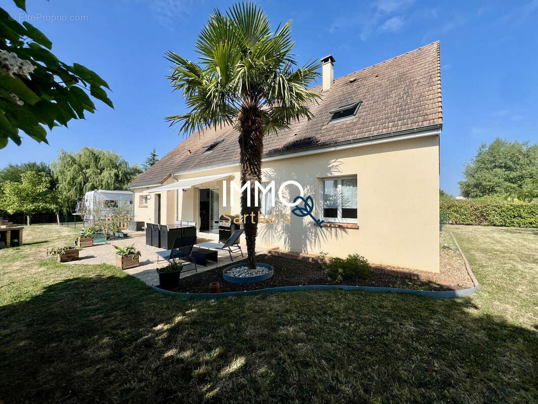 Maison à SAINT-OUEN-EN-BELIN