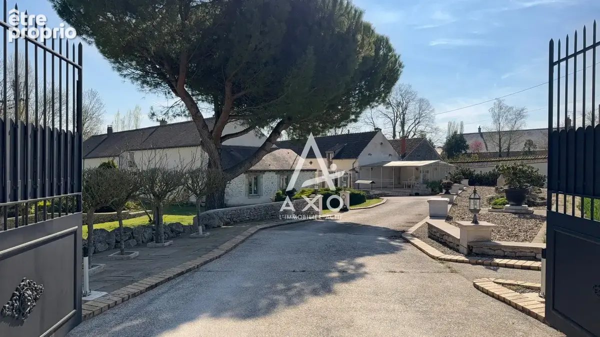 Magnifique Propriété du XIXe siècle avec dépendances - photo 2