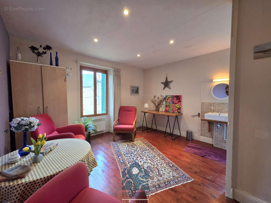 Maison à SAINT-GERVAIS-D'AUVERGNE