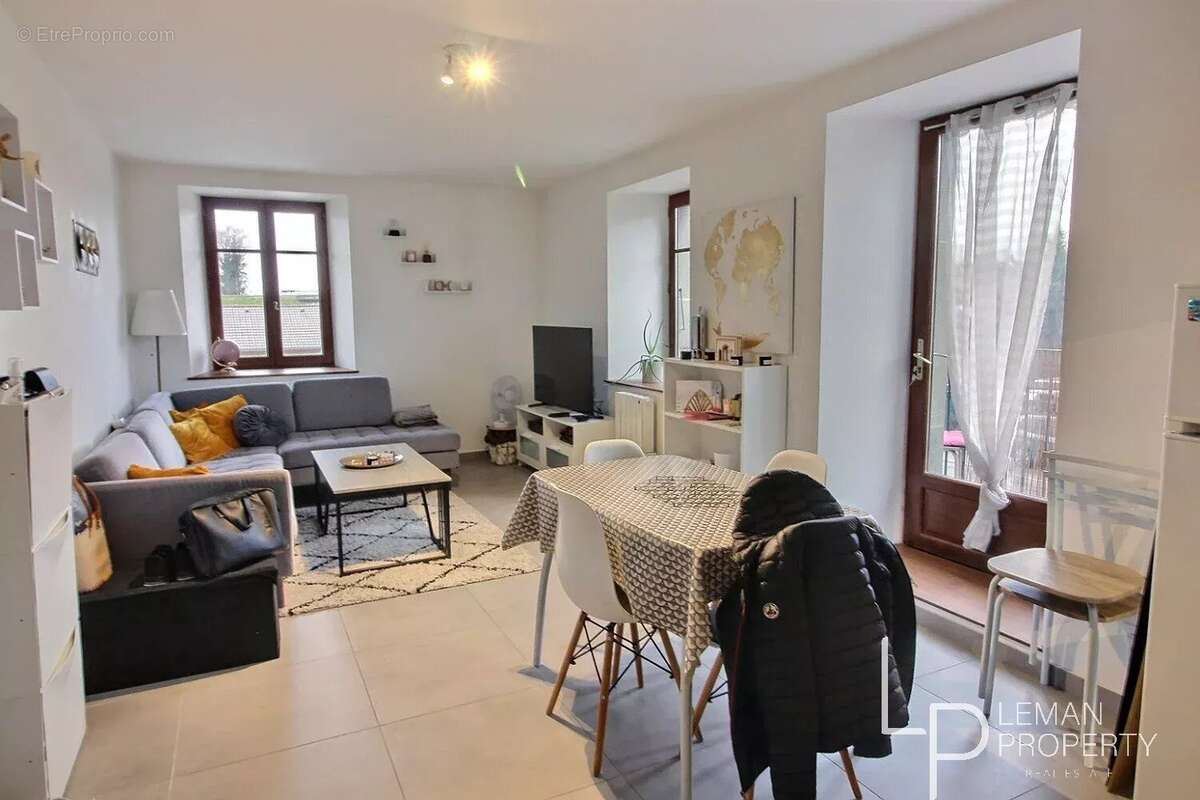 Appartement à CONTAMINE-SUR-ARVE