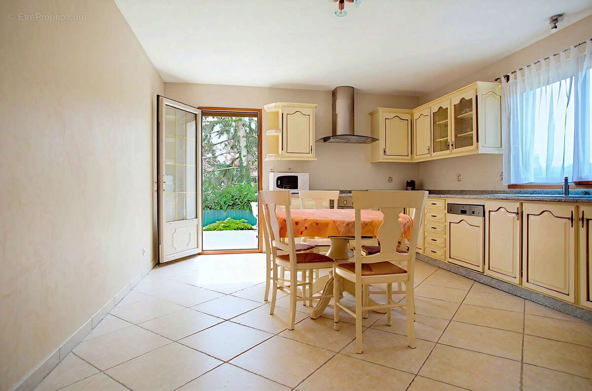 Maison à MANTES-LA-JOLIE