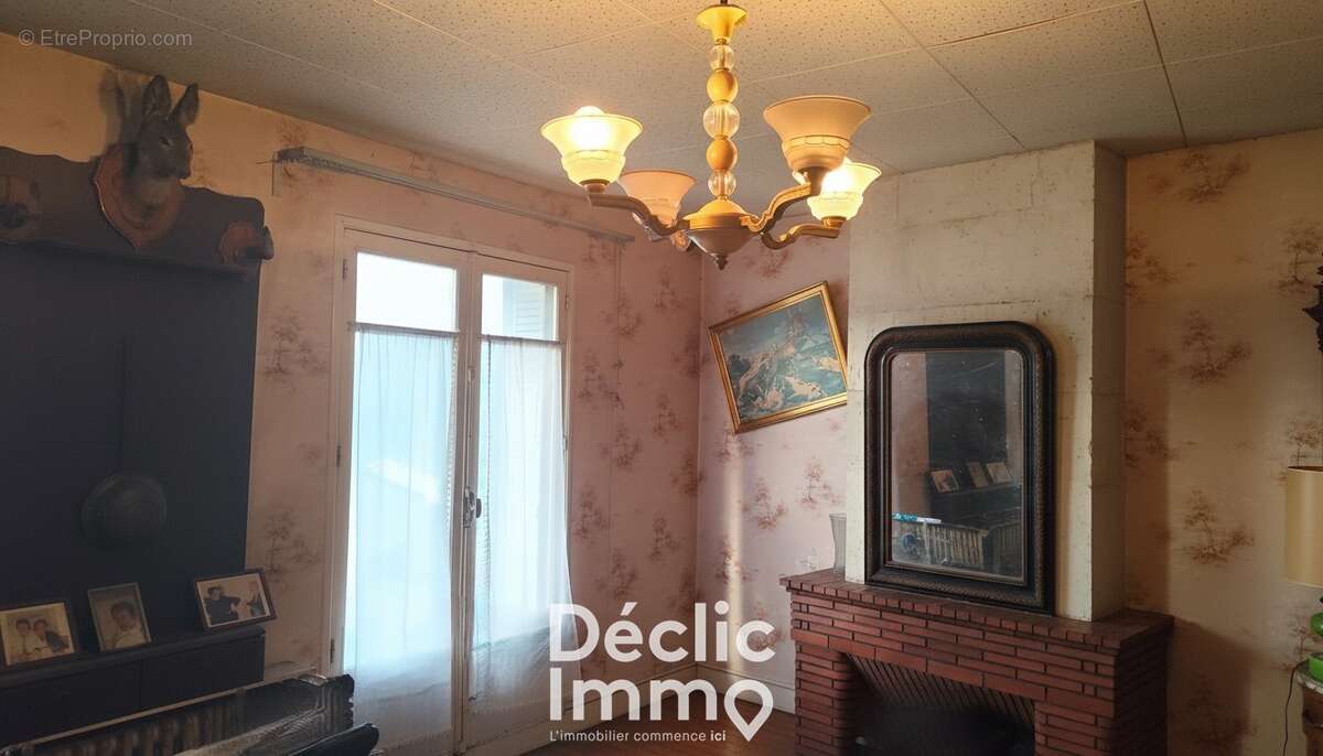 Maison à VOEUIL-ET-GIGET