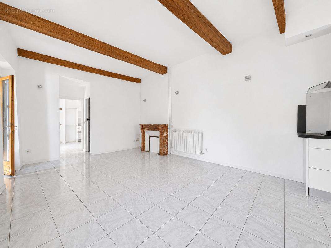 Maison 92 m² à Saint-Martin-De-Londres  - photo 4