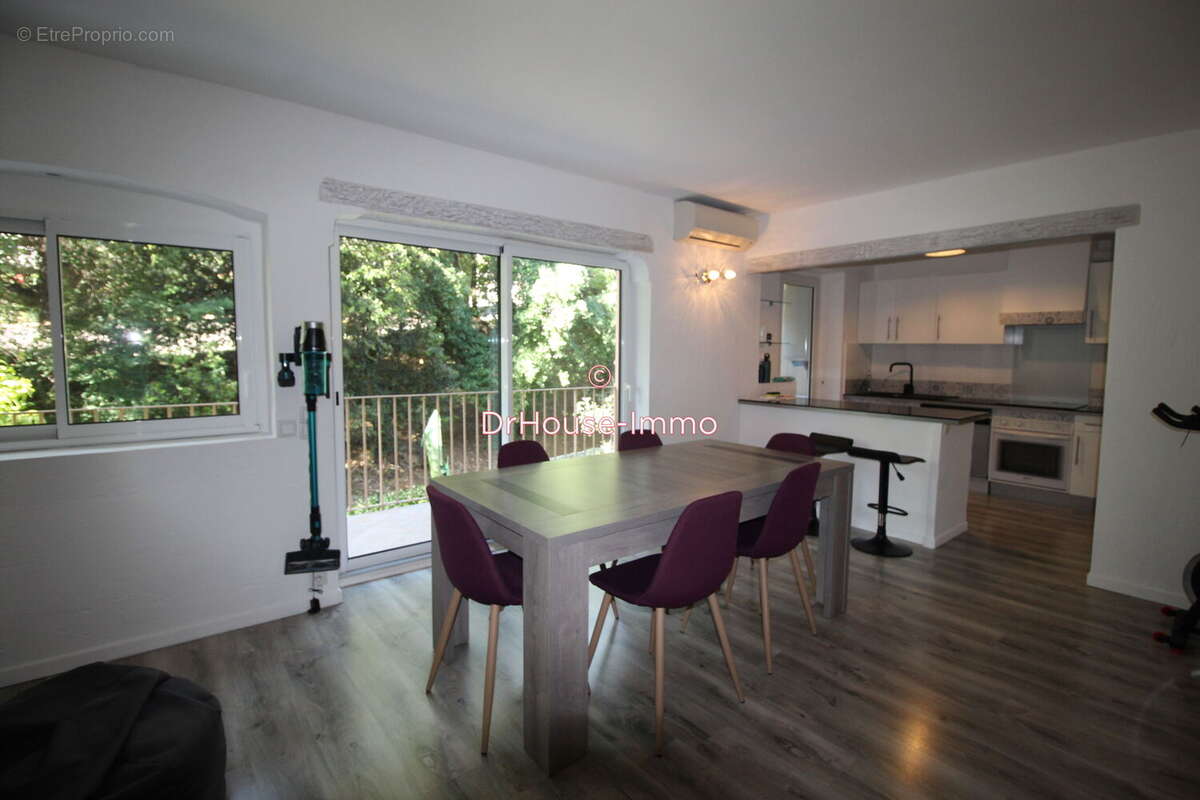 Appartement à LA CROIX-VALMER