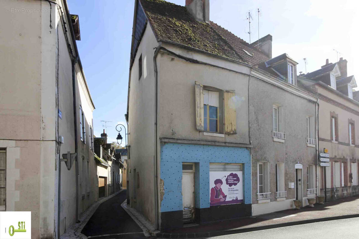 Photo 1 - Maison à CHATILLON-COLIGNY