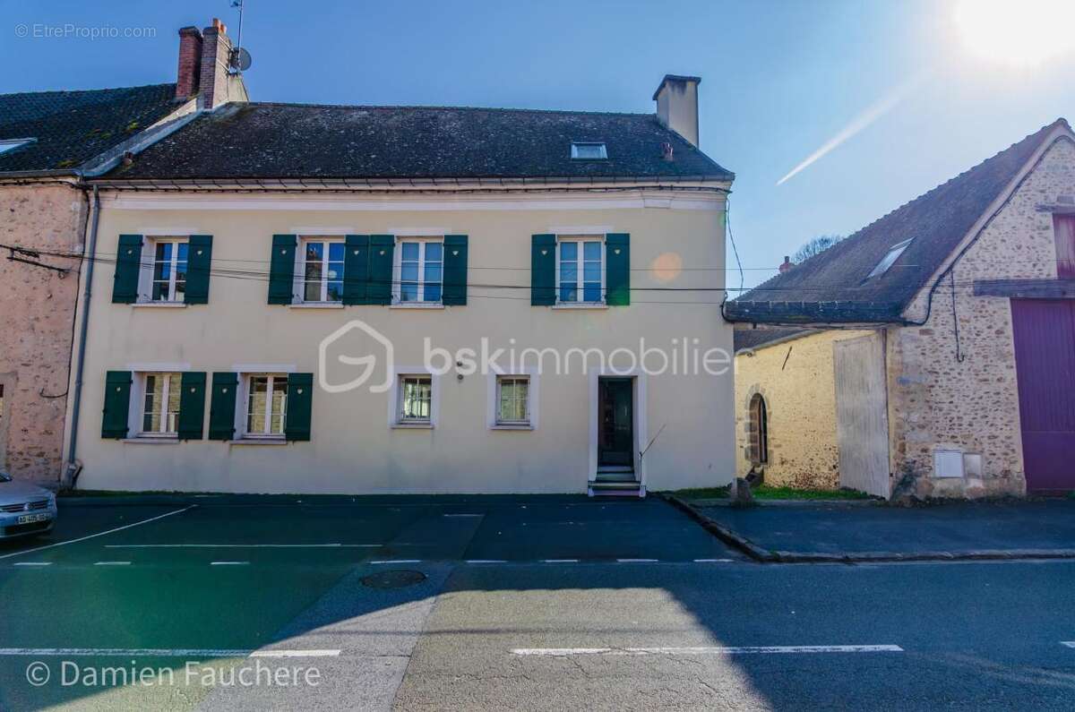 Maison à SAINTE-MESME
