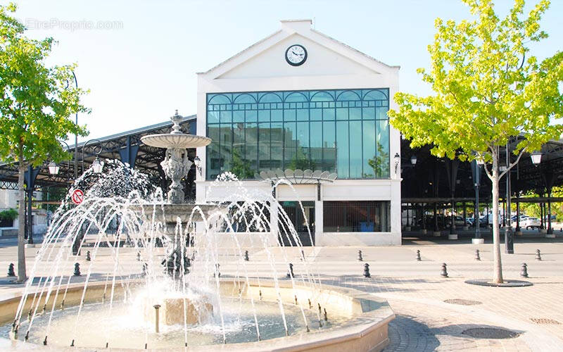 Commerce à SAINT-MAUR-DES-FOSSES