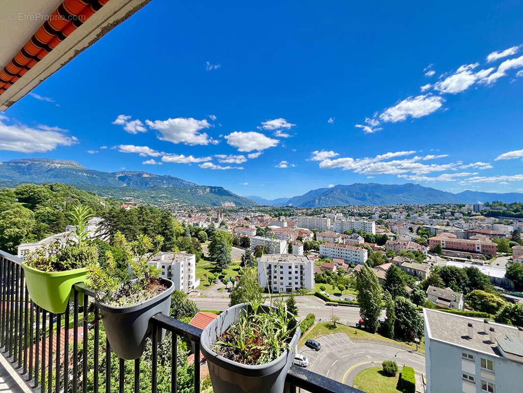 T4 + balcon dernier etage  - voiron - photo 2