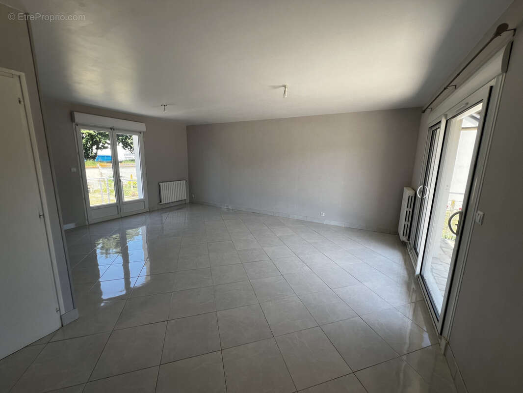 Maison à CHATELLERAULT