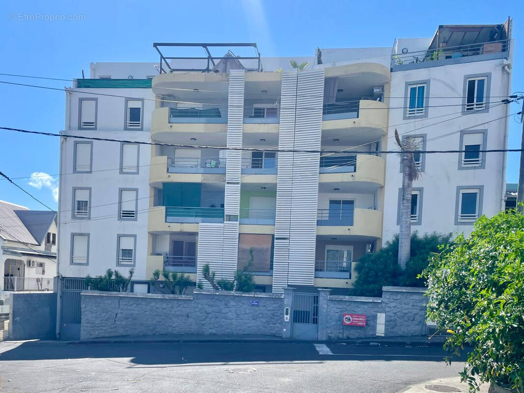 Appartement à SAINT-DENIS