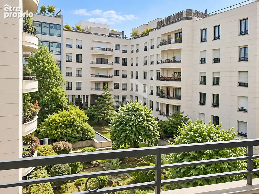 Appartement à LEVALLOIS-PERRET