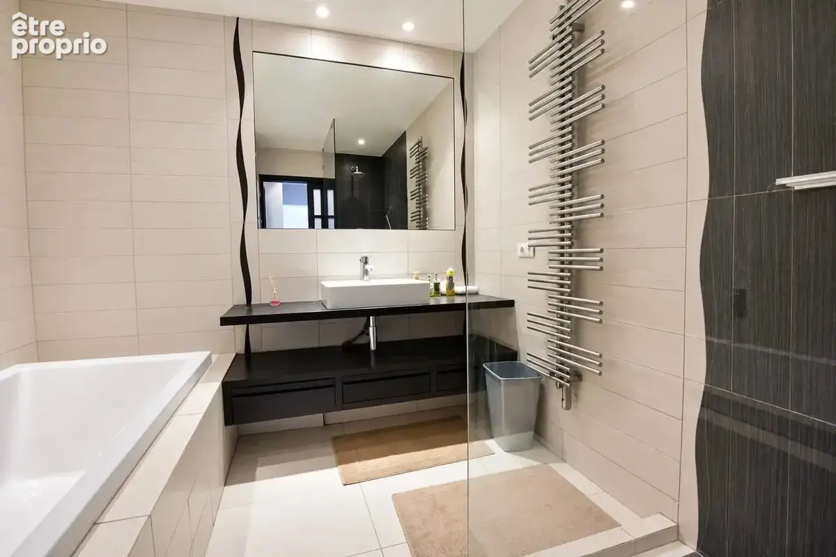 Montauroux – Appartement 86 m², 3 chambres, terrasse de 60 m² et vue dégagée - photo 6