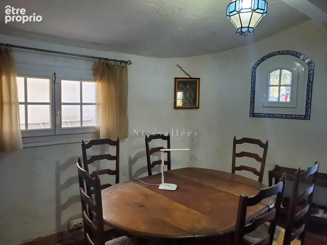 Villa 8 pièces sur 2330 m2 de terrain - photo 20