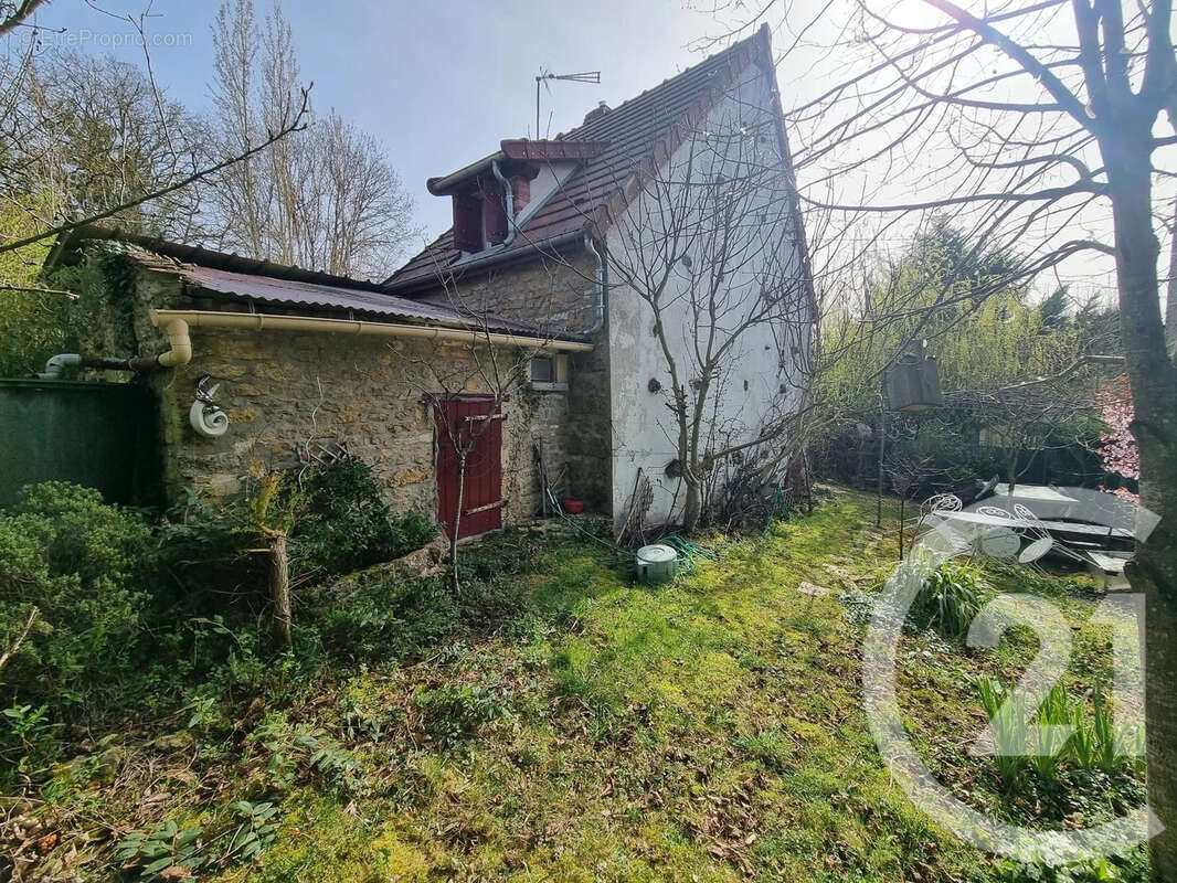 Maison à VARZY