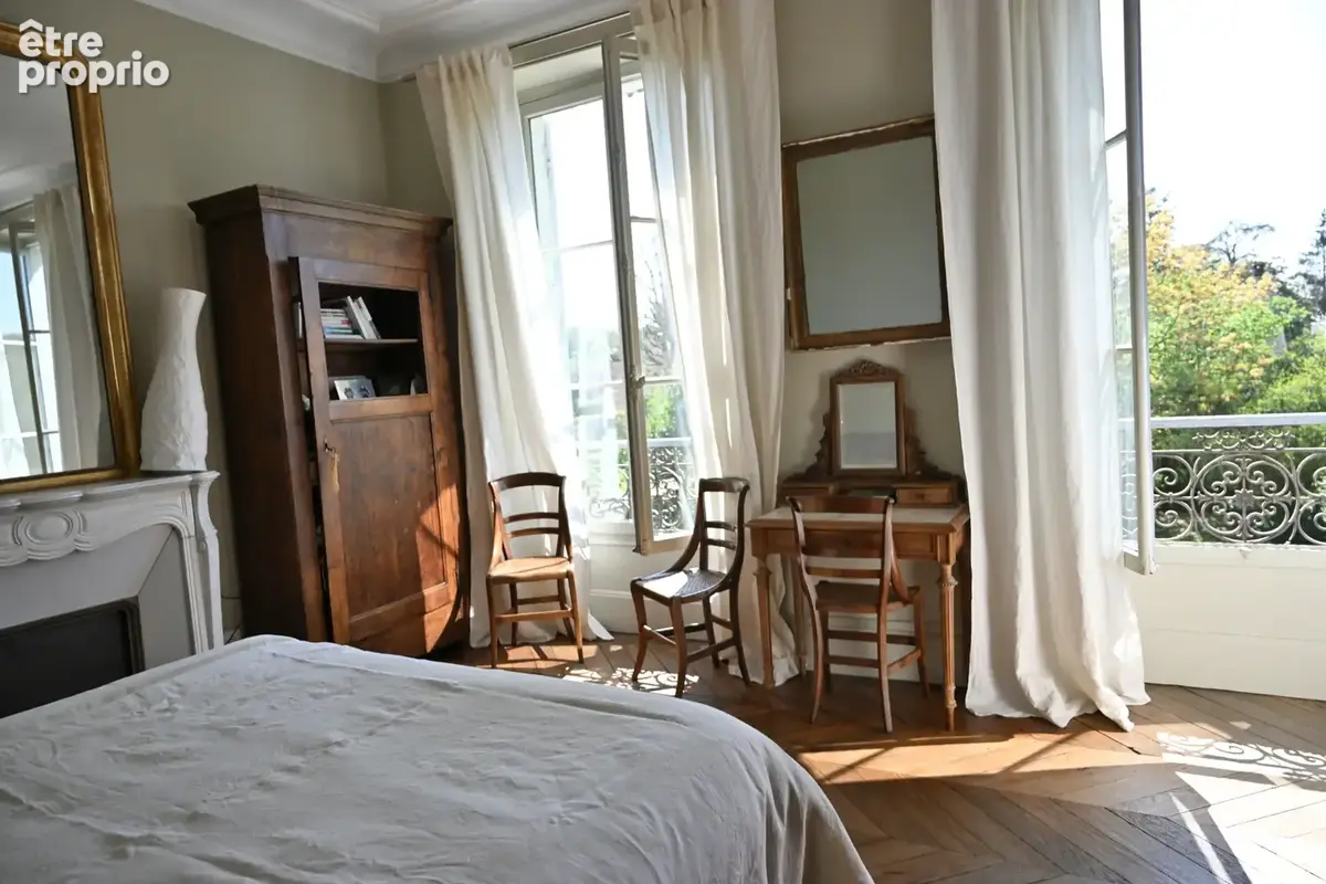 Exclusivité  Expertimo  Maison de caractére offrant élégance, histoire,  prestations raffinées et discrétion a - photo 10