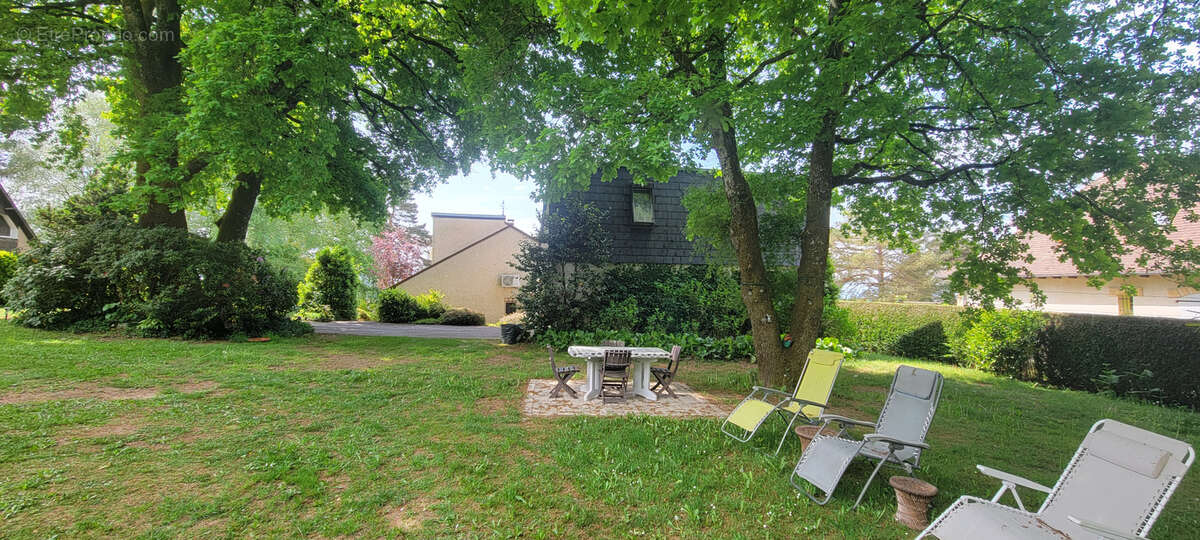 Maison à BEYNAT