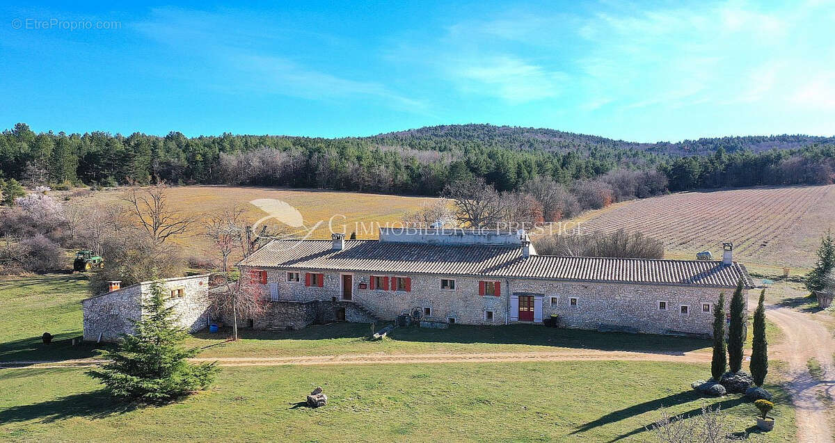 En exclusivité, une propriété avec création de projets sur 107 hectares - photo 4