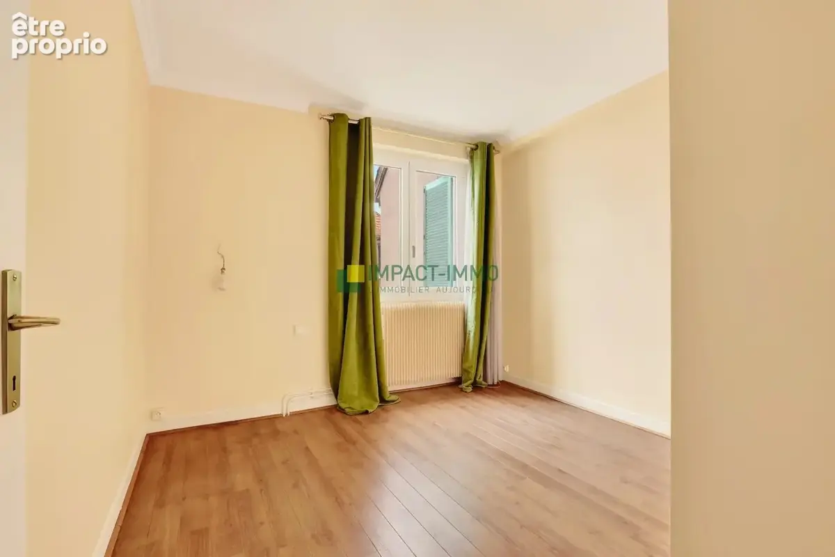 Colombes (92700) – maison de charme 6 pièces avec jardin et carport en voie privée - photo 11