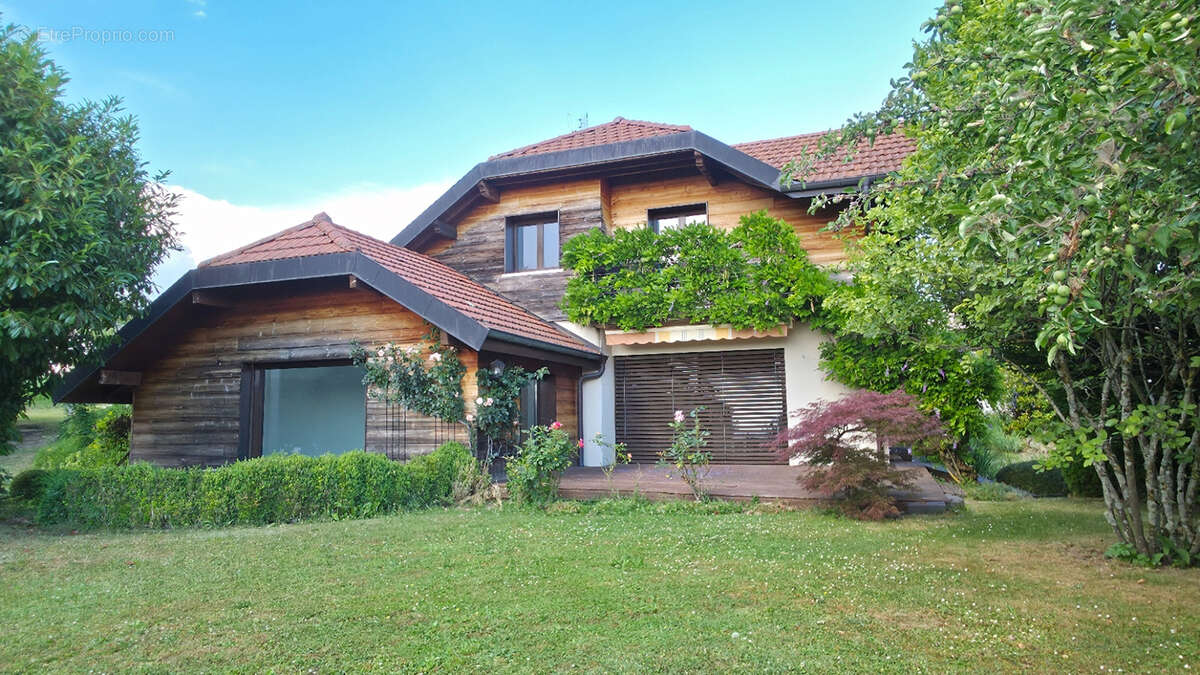 Maison à BALLAISON
