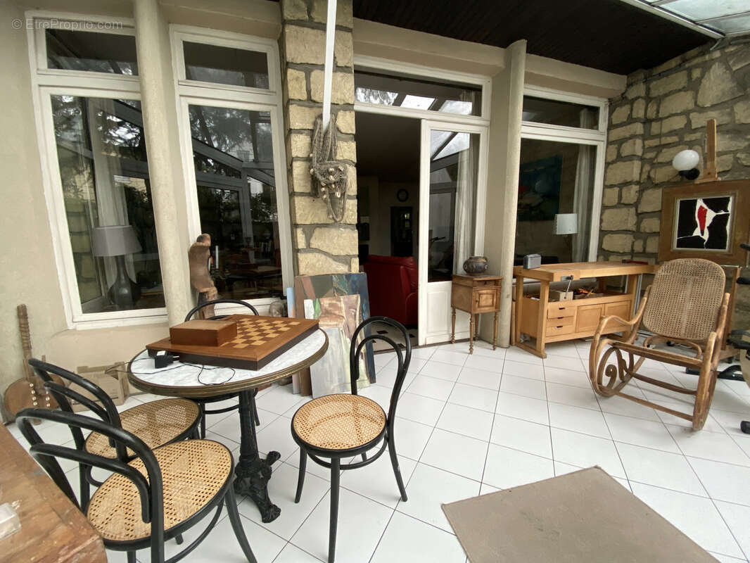 Maison à SAULX-LES-CHARTREUX