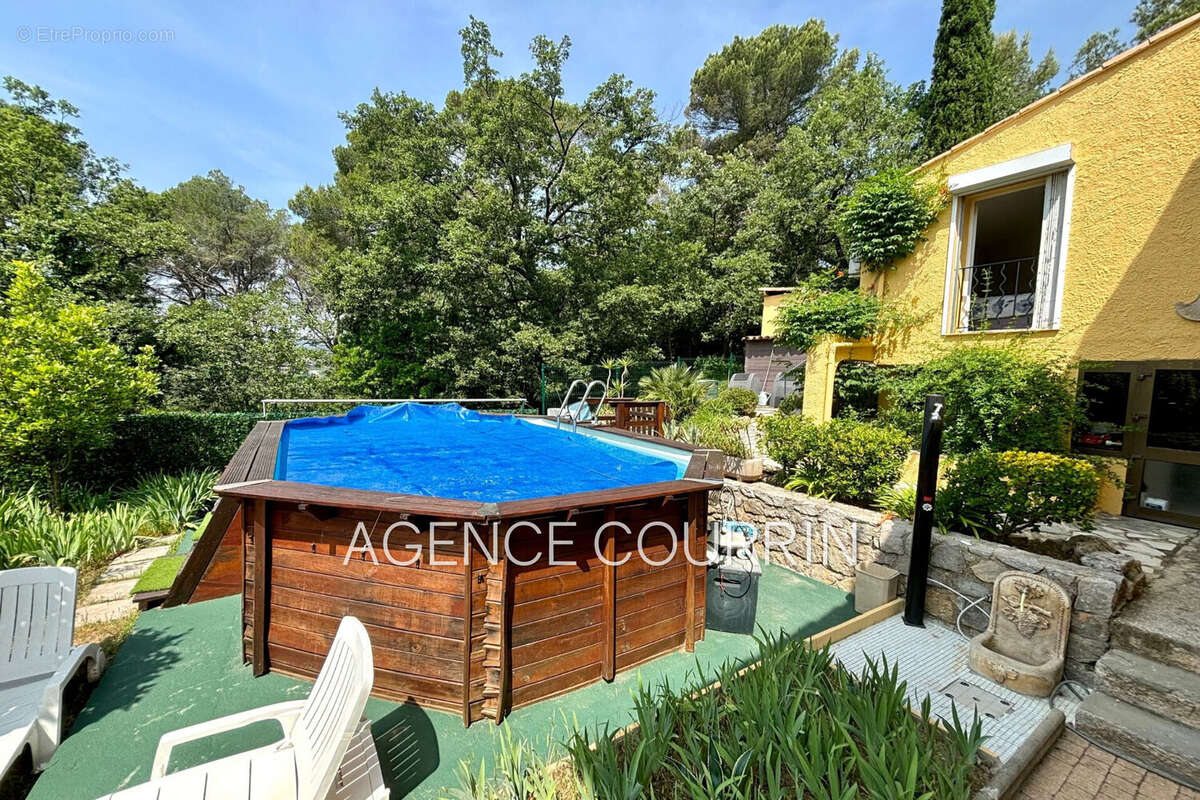 Maison à PEYMEINADE