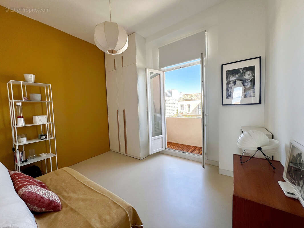 Appartement à MARSEILLE-7E