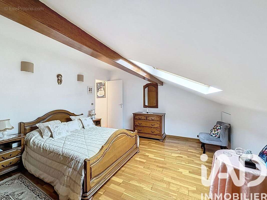 Photo 4 - Maison à HOUILLES