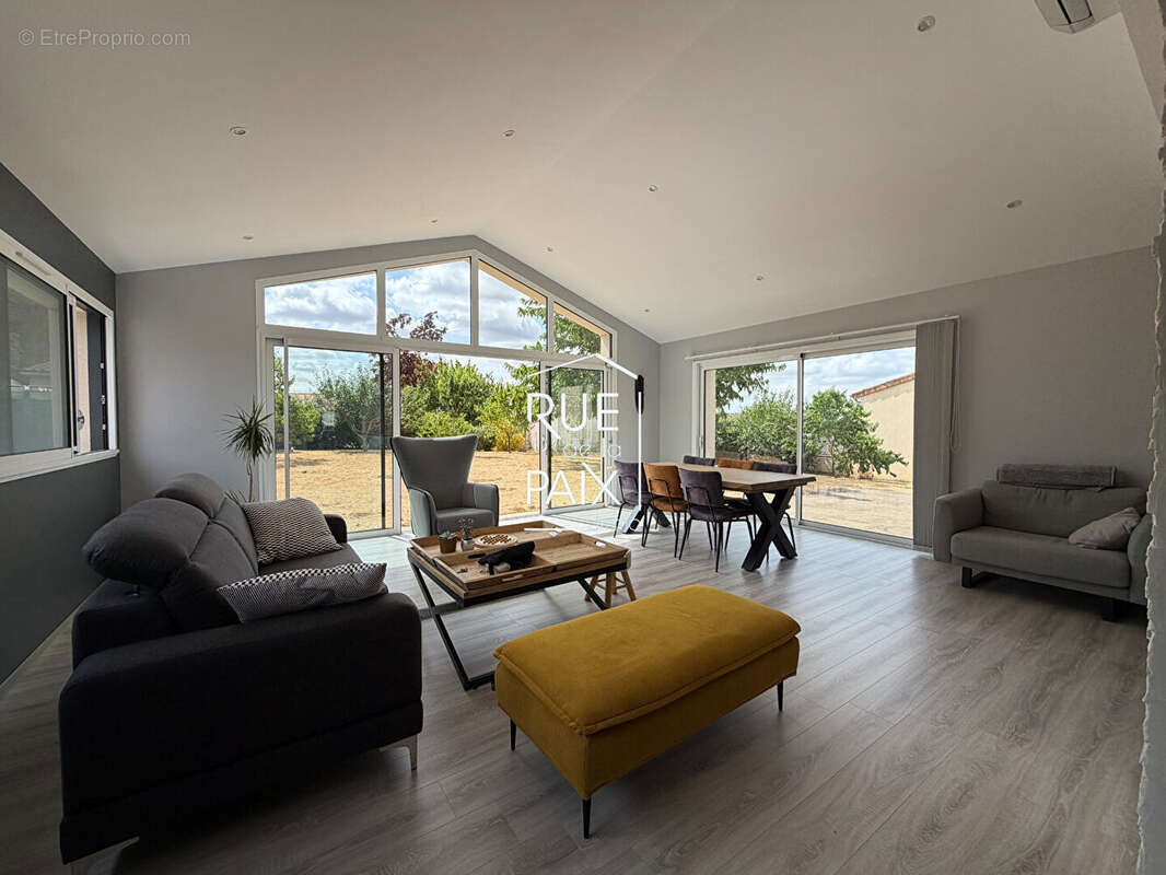 Coup de coeur - Pavillon de plain-pied de 2015 - 153 m² - photo 2