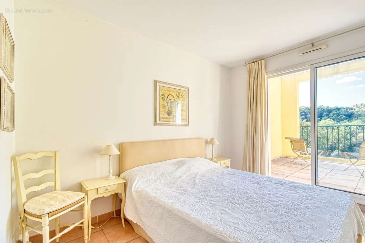 Maison à MOUGINS