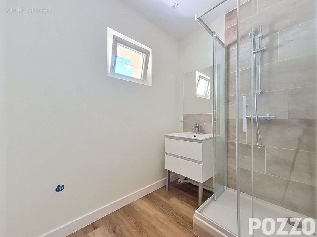 A Vendre Appartement en rez de chaussée  Courseulles-Sur-Mer (14470) - photo 7