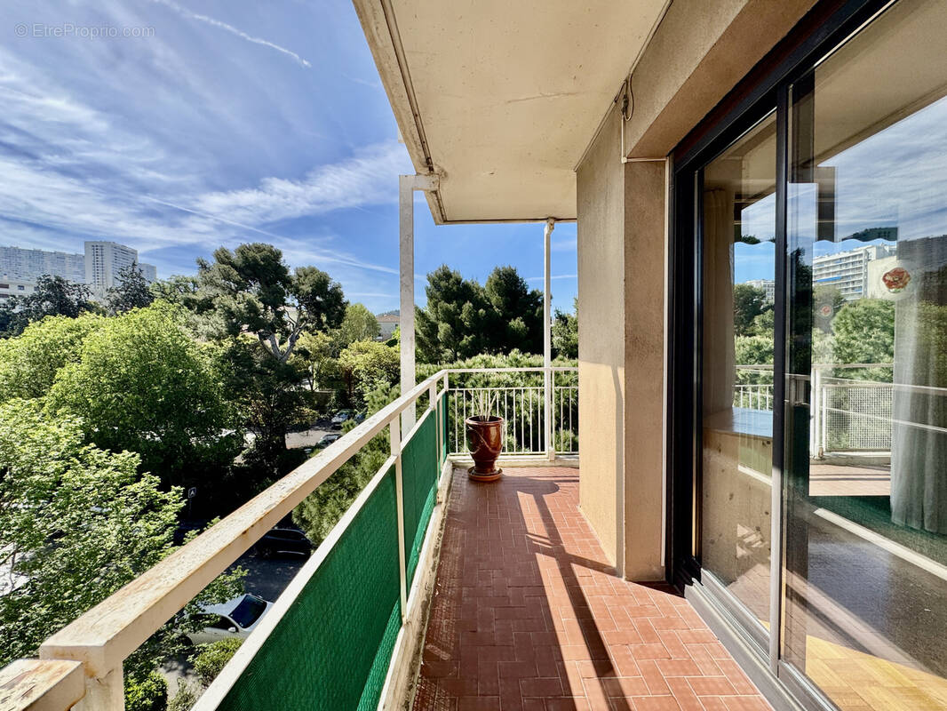 Appartement à MARSEILLE-9E
