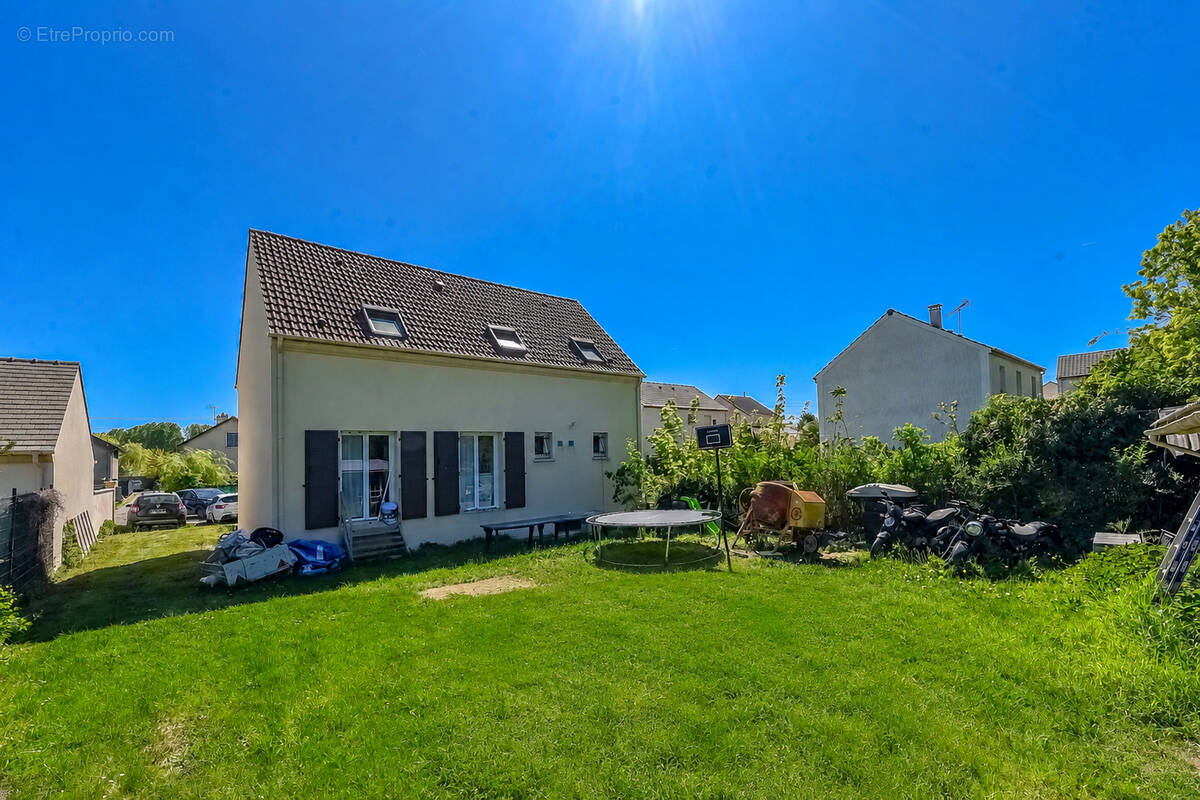 Maison à PERSAN