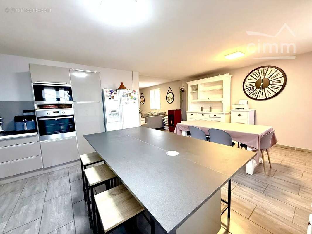 Maison à PORT-SAINT-LOUIS-DU-RHONE