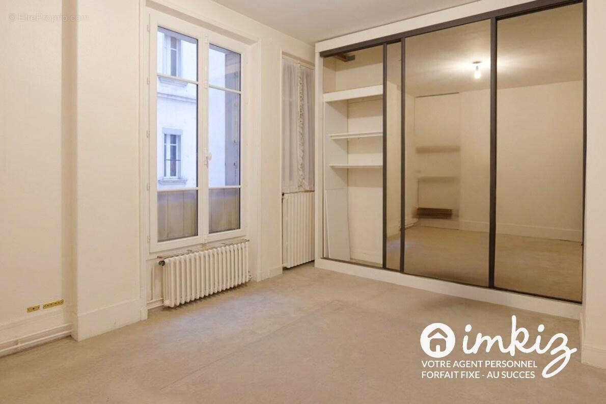 Appartement à PARIS-5E