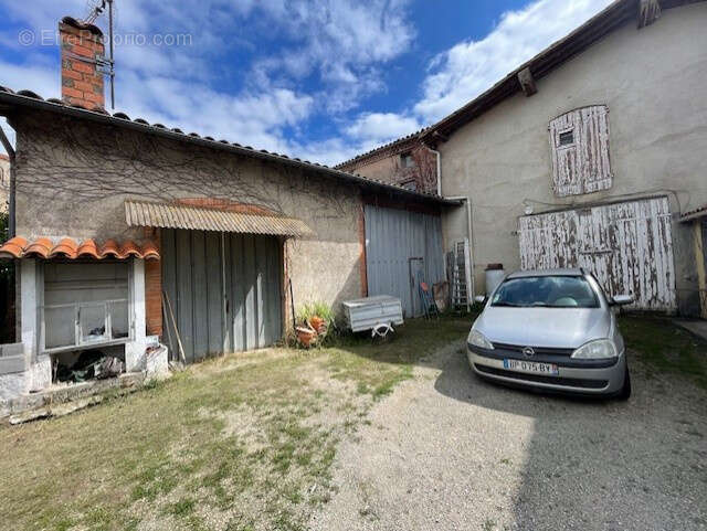 Maison à LA TOUR-DU-CRIEU